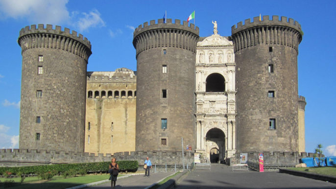 Napoli_-_Maschio_Angioino